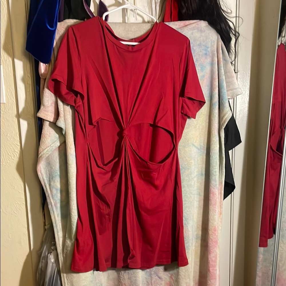 SHEIN Red Short Sleeve Tee Vibrant Essential